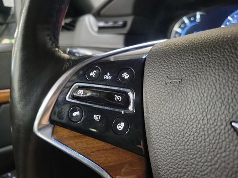 Used 2017 Cadillac Escalade Premium Luxury image 15