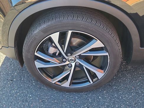 Used 2020 Volvo XC40 T5 R-Design w/ Protection Package Premier image 6