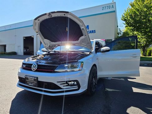 Used 2017 Volkswagen Jetta GLI FWD image 26