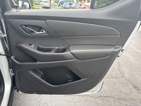 Used 2020 Chevrolet Traverse LS FWD image 33
