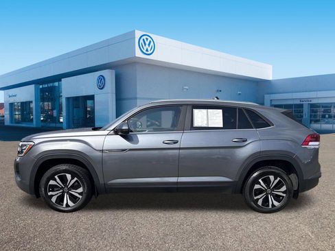 Used 2024 Volkswagen Atlas Cross Sport SE AWD/4WD image 4
