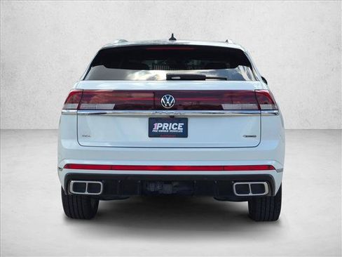 Used 2024 Volkswagen Atlas Cross Sport SEL R-Line AWD/4WD image 7