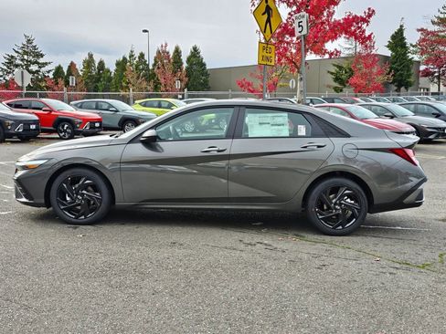 New 2026 Hyundai Elantra Sport image 4
