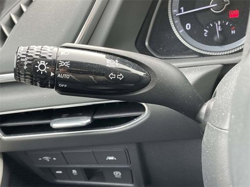 Used 2023 Hyundai Sonata SEL image 17
