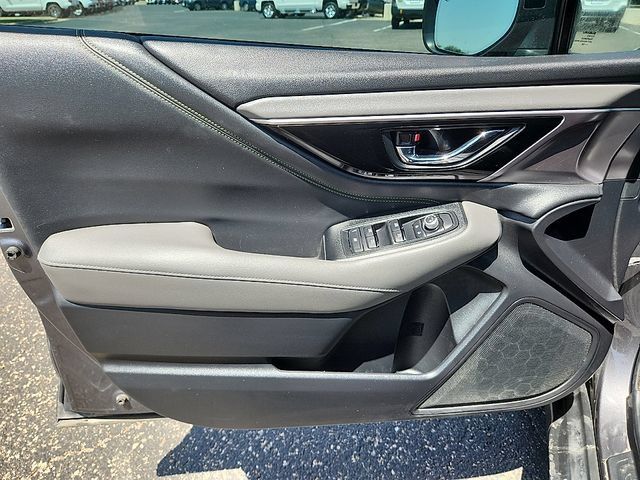 Used 2023 Subaru Outback Onyx Edition AWD/4WD image 13