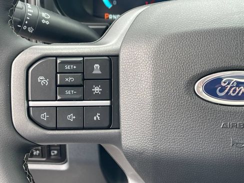 New 2026 Ford F350 Lariat w/ Black Appearance Package AWD/4WD image 18