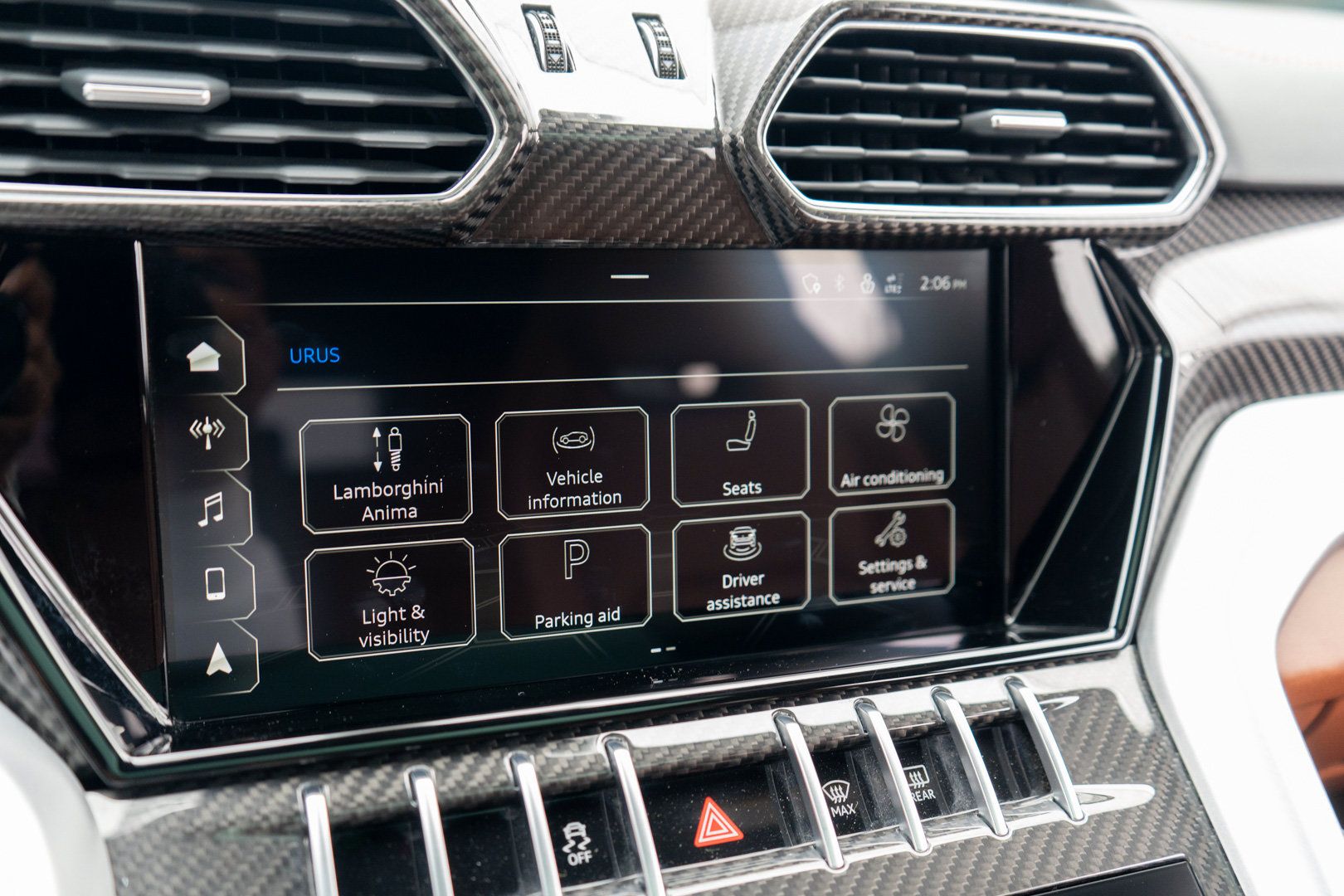 Used 2022 Lamborghini Urus AWD/4WD image 18
