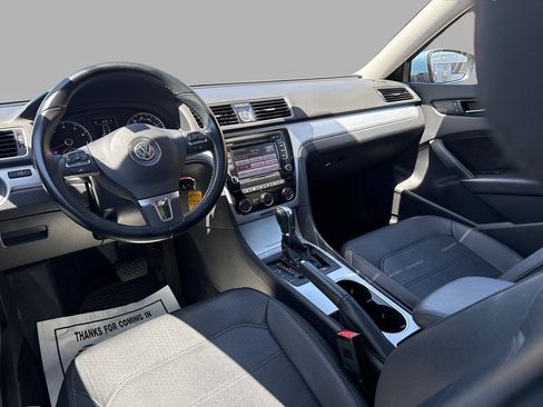 Used 2013 Volkswagen Passat 2.5 SE FWD image 17
