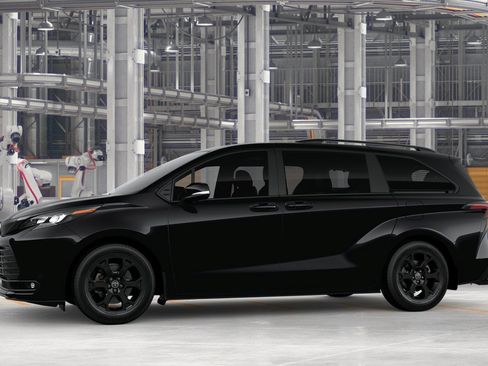 New 2026 Toyota Sienna XLE Woodland Edition AWD/4WD image 3