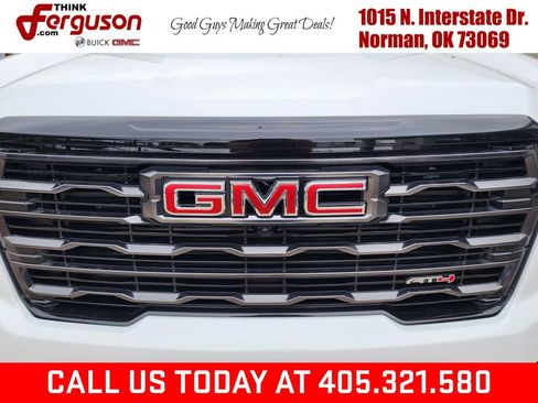 New 2026 GMC Acadia AT4 w/ Luxury Package AWD/4WD image 10