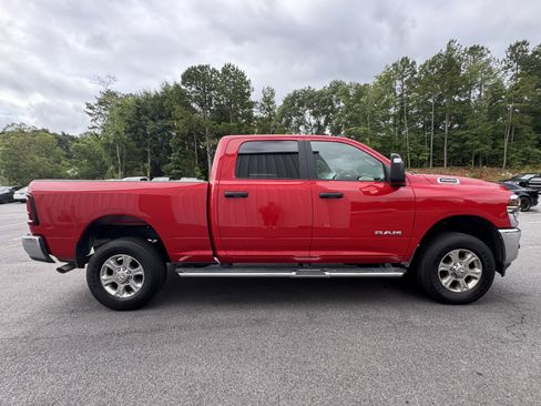 Used 2026 RAM 2500 Big Horn AWD/4WD image 4