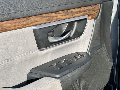 Used 2017 Honda CR-V EX image 17