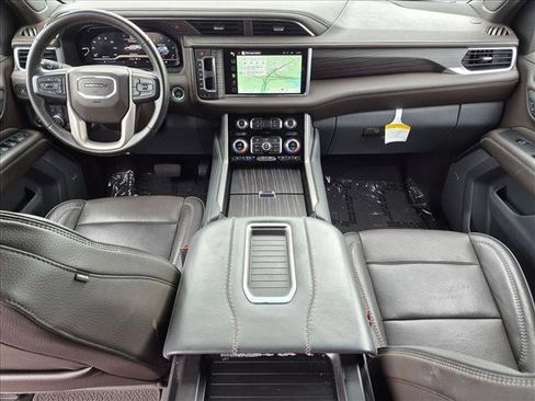 Used 2023 GMC Yukon XL Denali w/ Max Trailering Package RWD image 18