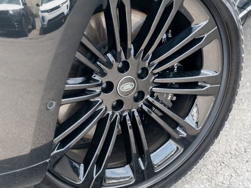 Used 2023 Land Rover Range Rover SE AWD/4WD image 9