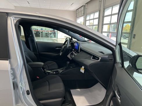 New 2026 Toyota Corolla SE image 17