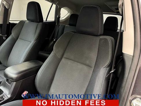 Used 2016 Toyota RAV4 XLE AWD/4WD image 14