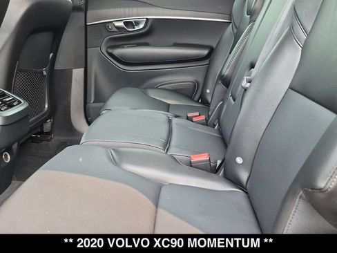 Used 2020 Volvo XC90 T5 Momentum AWD/4WD image 3