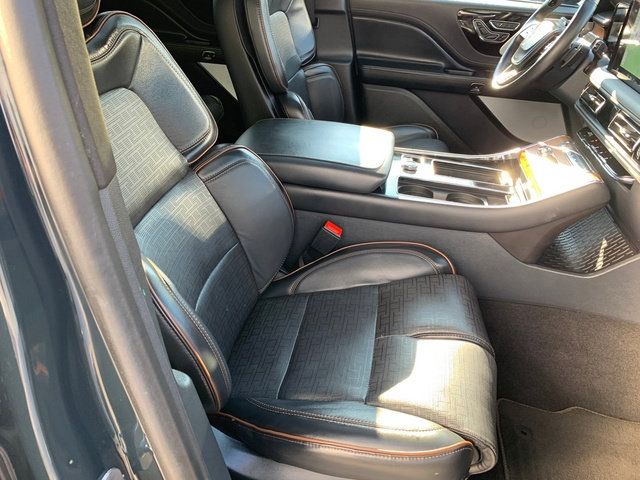 Certified 2025 Lincoln Aviator Black Label AWD/4WD image 12