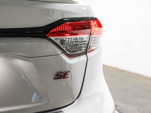Certified 2024 Toyota Corolla SE FWD image 13