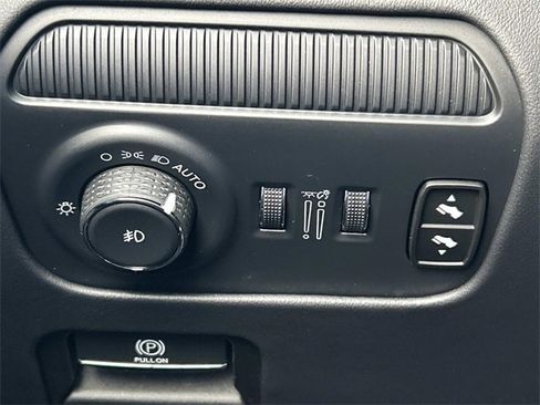 Used 2024 Jeep Grand Wagoneer Series II w/ Quick Order Packagew 28T image 35