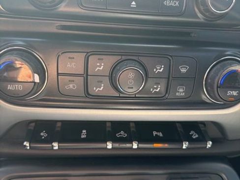 Used 2017 GMC Sierra 2500 SLT image 17