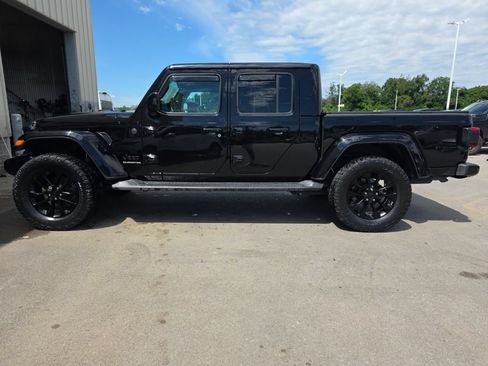 Used 2021 Jeep Gladiator Overland AWD/4WD image 8