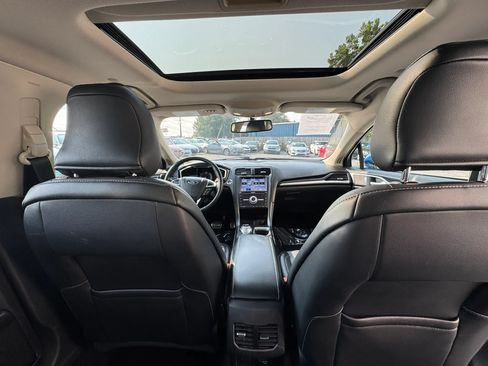 Used 2017 Ford Fusion Energi Titanium FWD image 16