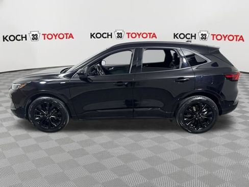 Used 2023 Ford Escape ST-Line Elite w/ Premium Technology Package image 4