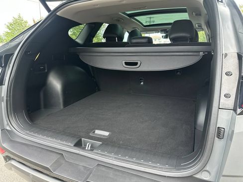 Used 2024 Hyundai Tucson Limited AWD/4WD image 18