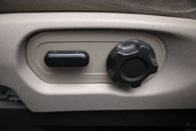 Used 2015 Ford Explorer FWD image 30