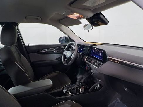 Used 2024 Chevrolet TrailBlazer LS image 10