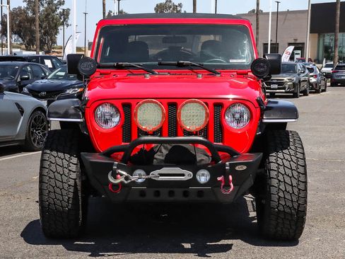 Used 2018 Jeep Wrangler Sport AWD/4WD image 2