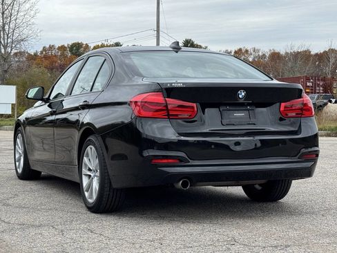 Used 2018 BMW 320i xDrive Sedan image 3