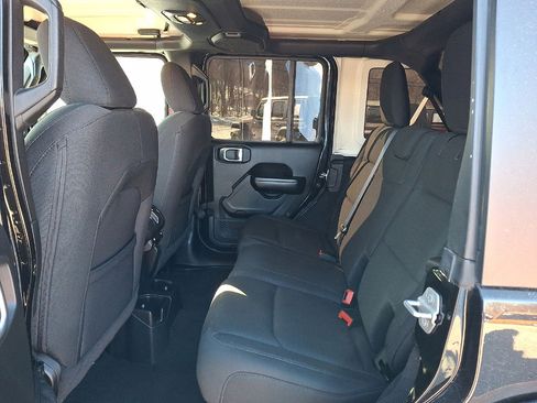 Used 2019 Jeep Wrangler Unlimited Sport S image 20