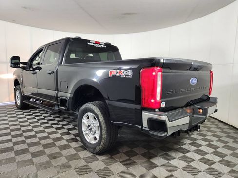 Used 2025 Ford F250 XLT w/ FX4 Off-Road Package AWD/4WD image 5