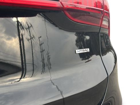 Used 2023 Hyundai Santa Fe SEL w/ Premium Package image 35