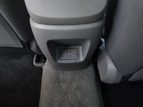 Used 2025 Hyundai Elantra Sport FWD image 18