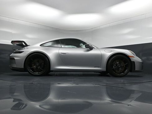 Certified 2026 Porsche 911 GT3 RWD image 25