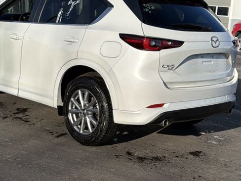 Used 2025 MAZDA CX-5 AWD 2.5 S w/ Preferred Package image 7