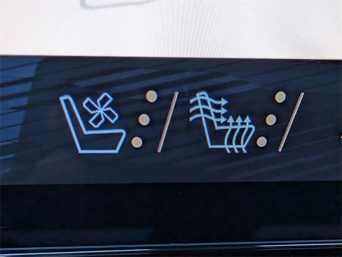 New 2026 Chevrolet Traverse RS image 21