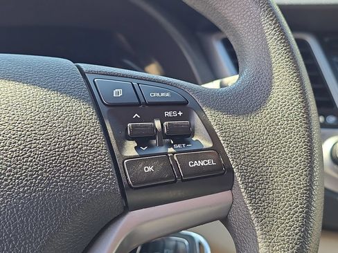Used 2017 Hyundai Tucson SE w/ SE Popular Package 02 AWD/4WD image 12