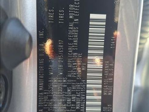 Certified 2024 Toyota Corolla Cross L image 24