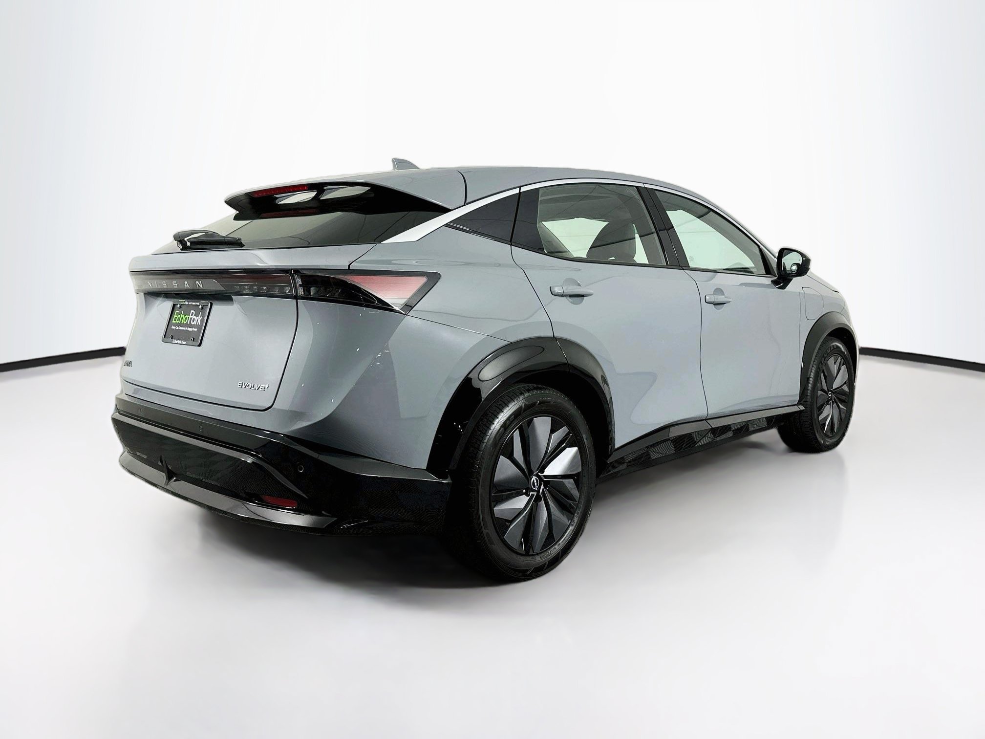 Used 2023 Nissan Ariya FWD image 9