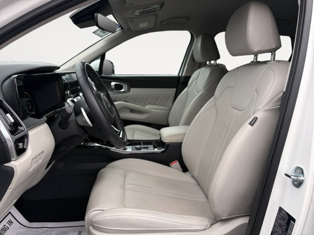 Certified 2023 Kia Sorento SX Prestige AWD/4WD image 9