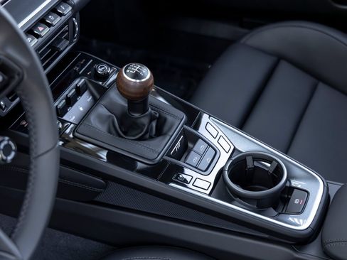 Certified 2026 Porsche 911 Carrera T RWD image 42