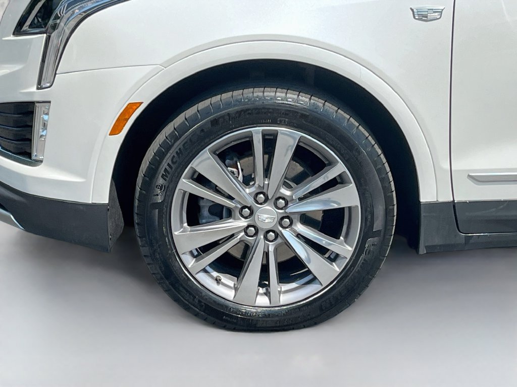Used 2024 Cadillac XT5 Premium Luxury w/ LPO, Floor Liner Package AWD/4WD image 33