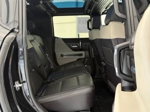 Used 2026 GMC Hummer EV SUV AWD/4WD image 28