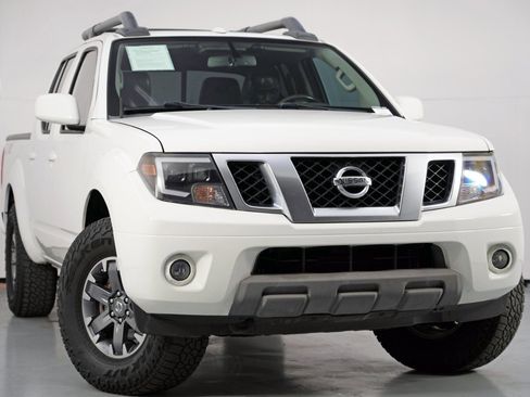 Used 2016 Nissan Frontier PRO-4X w/ Pro-4x Luxury Package image 2