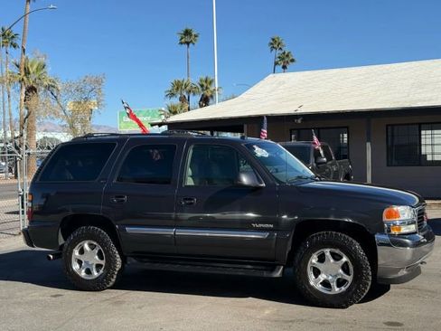 Used 2005 GMC Yukon SLT w/ SLT Preferred Equipment Group image 6