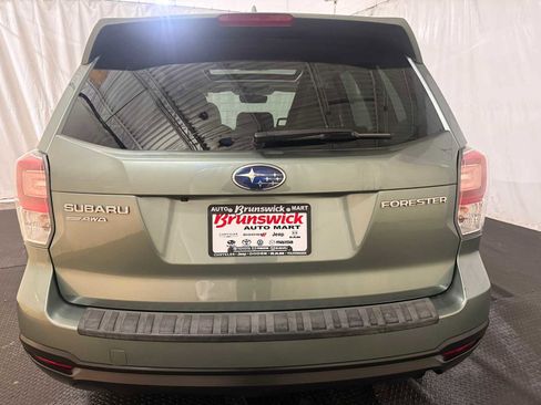 Used 2018 Subaru Forester 2.5i Premium w/ All-Weather Package image 16